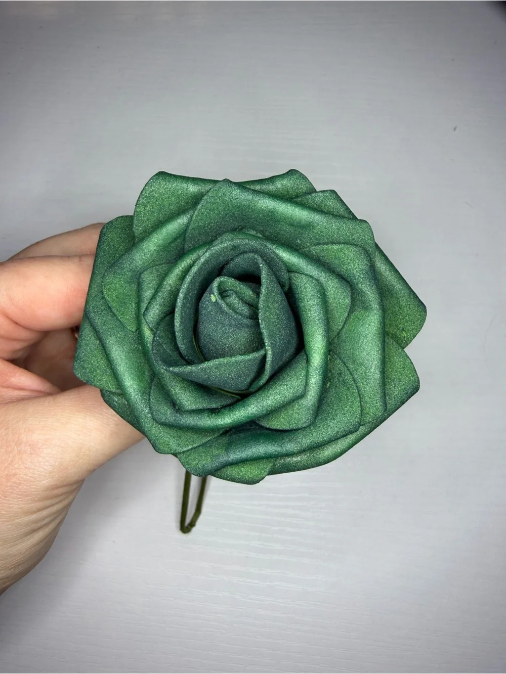 Dark Green Roses (fake) - Wedding Decor